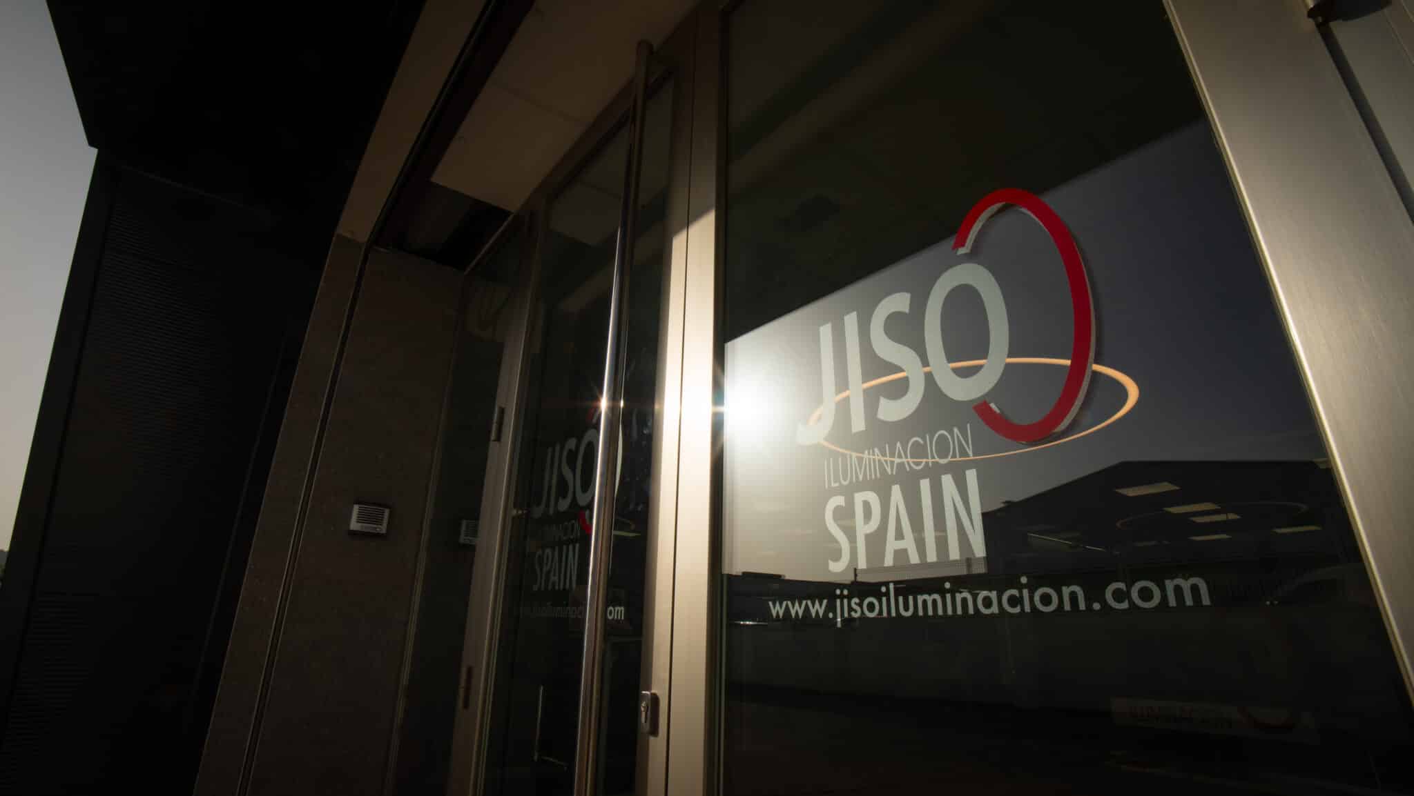 JISO Iluminación renews its ISO 9001:2015 quality and ISO 14001:2015 environmental certifications